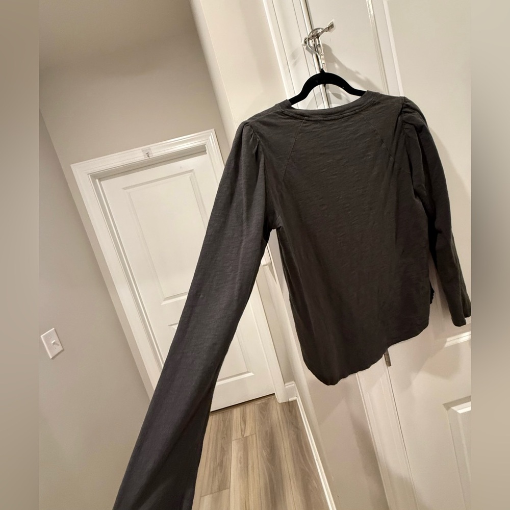 VERONICA BEARD Gray Charcoal Mason Baseball Tee - Size Medium - Picture 14 of 16